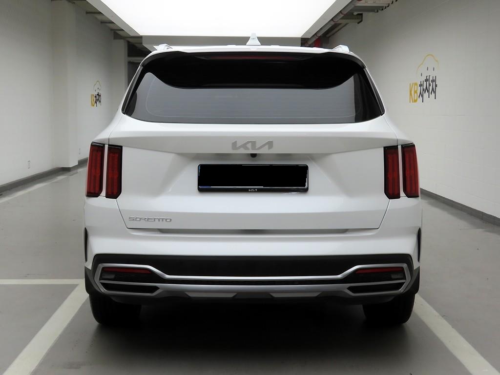 Kia Sorento, 2023 — фото 3 из 12