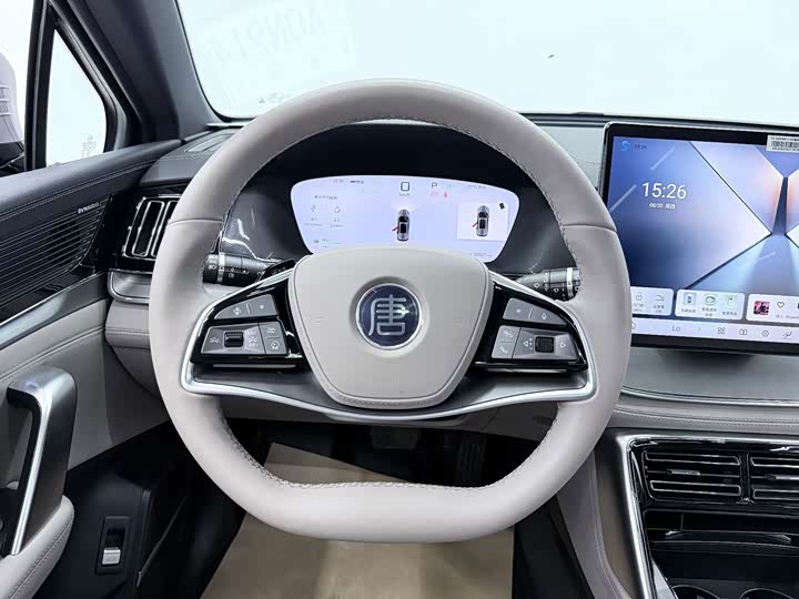 BYD Tang Hybrid/EV, 2024 — фото 5 из 9