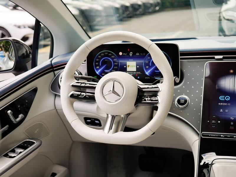 Mercedes-Benz EQE, 2024 — фото 9 из 12