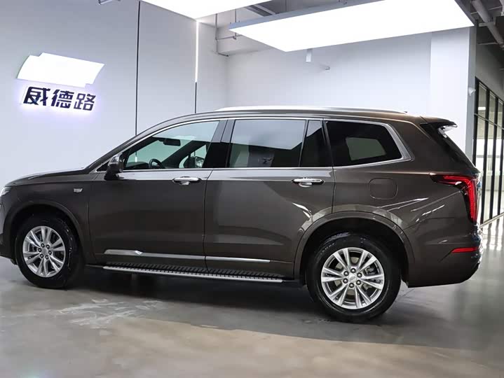 Cadillac XT6, 2022 — фото 6 из 9