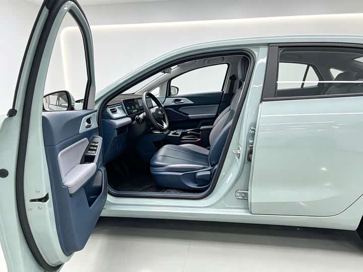 Geely Geometry E Firefly, 2022 — фото 3 из 9