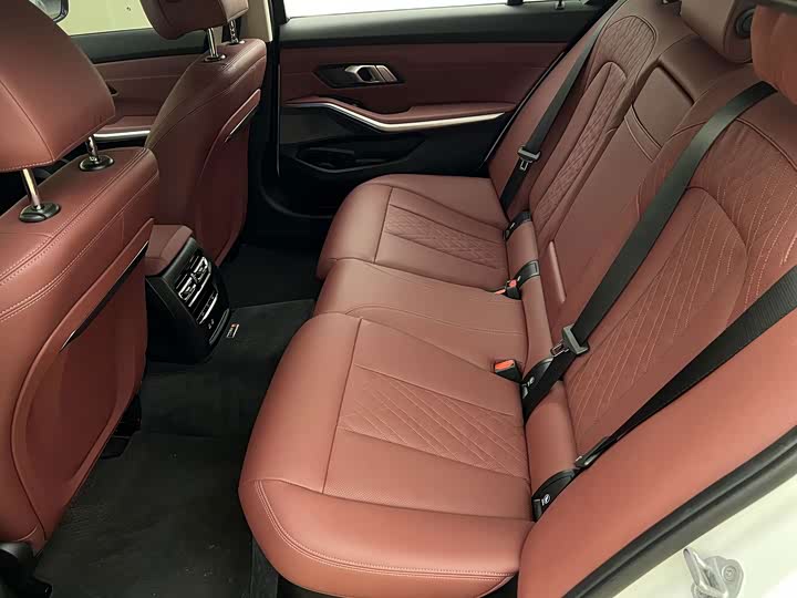 BMW i3, 2024 — фото 9 из 9