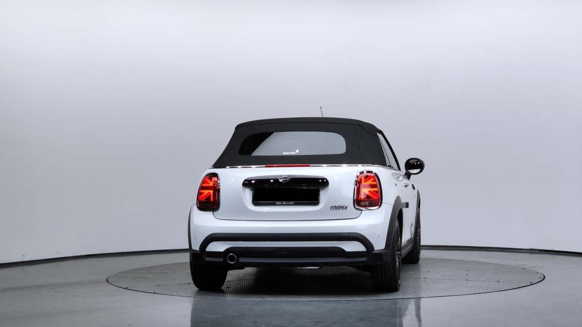 Mini Cooper Convertible, 2024 — фото 4 из 12