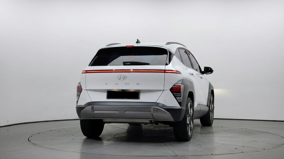 Hyundai Kona, 2022 — фото 4 из 12