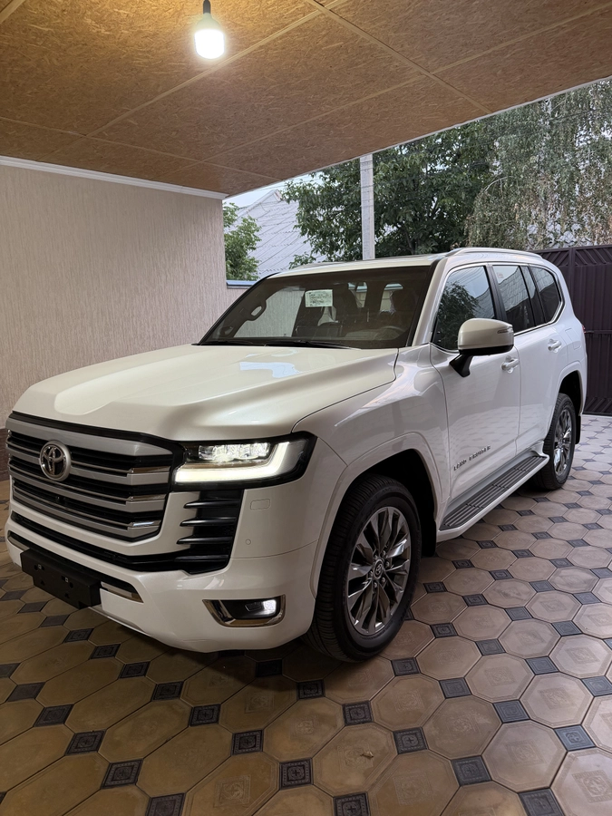 Toyota Land Cruiser, 2026