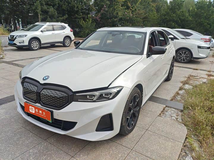BMW i3, 2026 — купить в Санкт-Петербурге под ключ