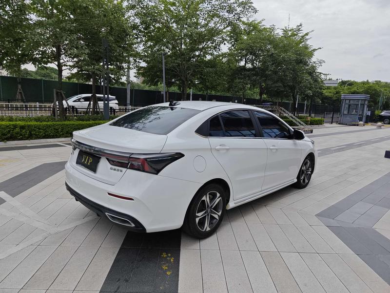 Chery Omoda S5 (Arrizo 5 Plus), 2022 — фото 6 из 9