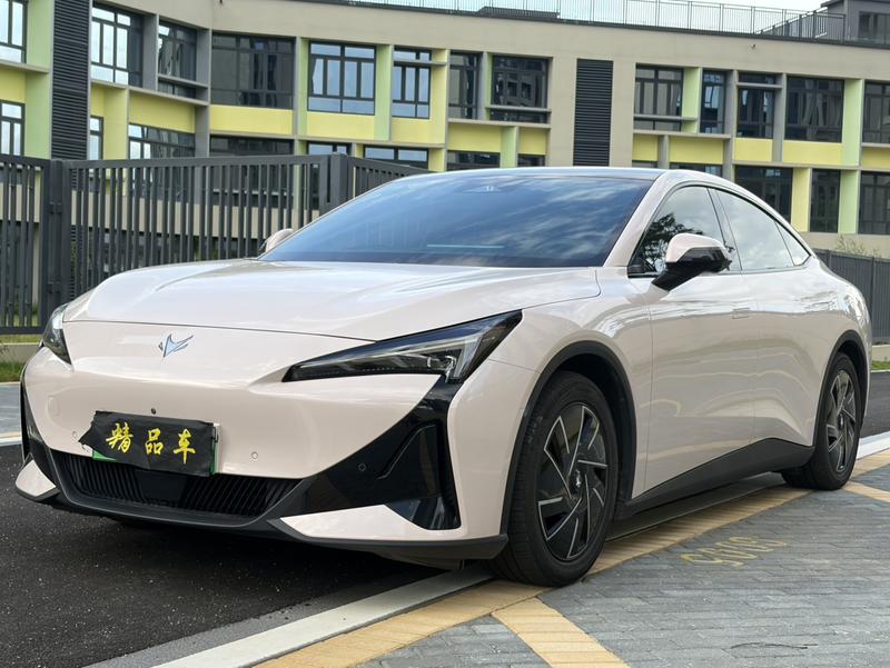BAIC Arcfox Alpha S5, 2025 — купить в Брянске под ключ