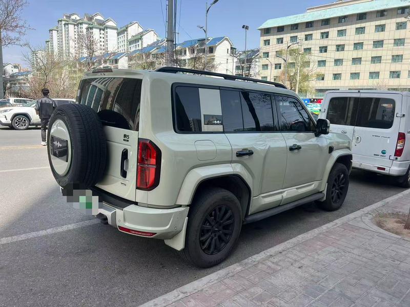 BYD FangChengBao Leopard 5, 2025 — фото 4 из 9