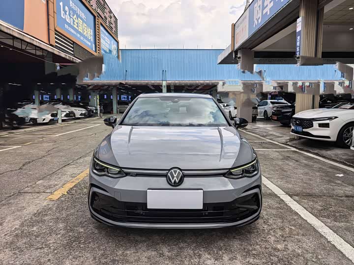 Volkswagen Golf, 2023 — фото 2 из 9