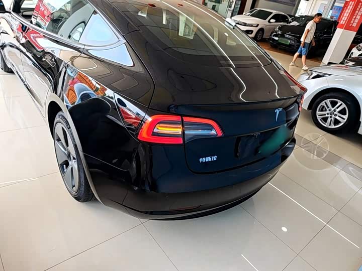 Tesla Model 3, 2023 — фото 6 из 9
