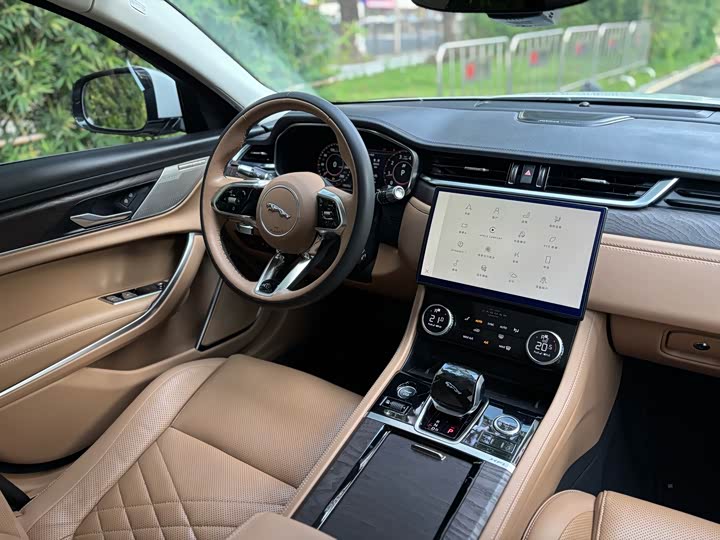 Jaguar XF L, 2022 — фото 7 из 9