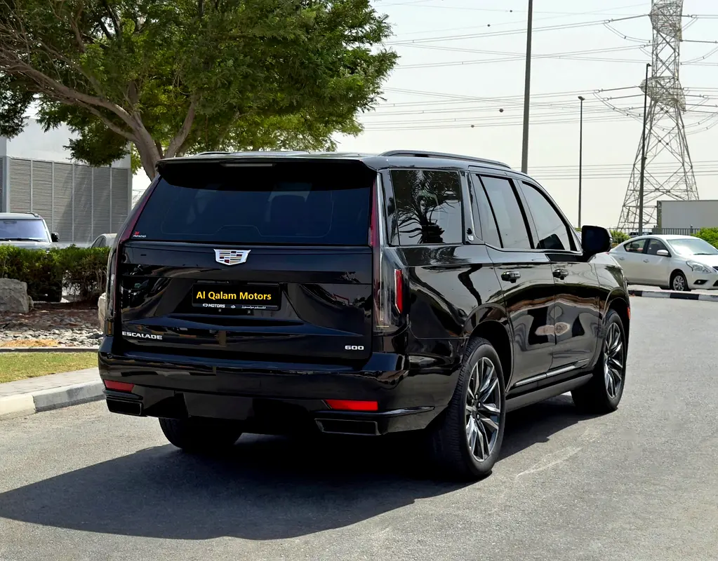 Cadillac Escalade, 2023 — фото 7 из 10