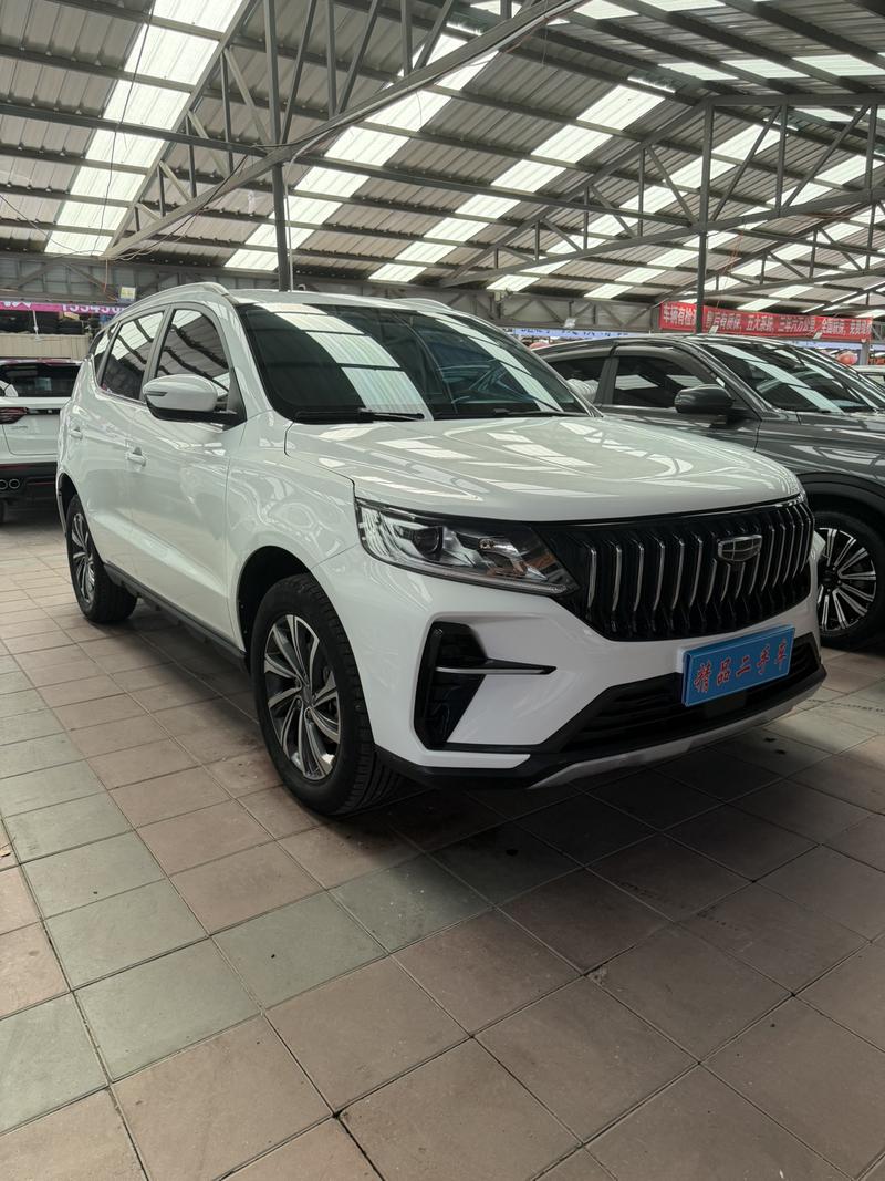 Geely Vision X6, 2022 — фото 3 из 11