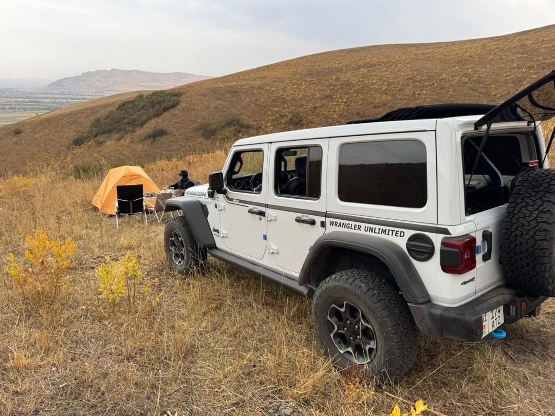 Jeep Wrangler, 2021 — фото 2 из 11