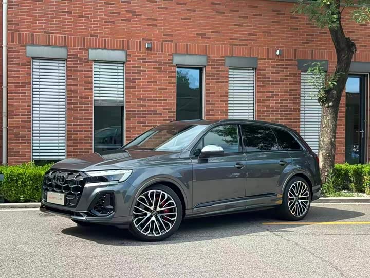 Audi SQ7, 2025 — купить в Твери под ключ
