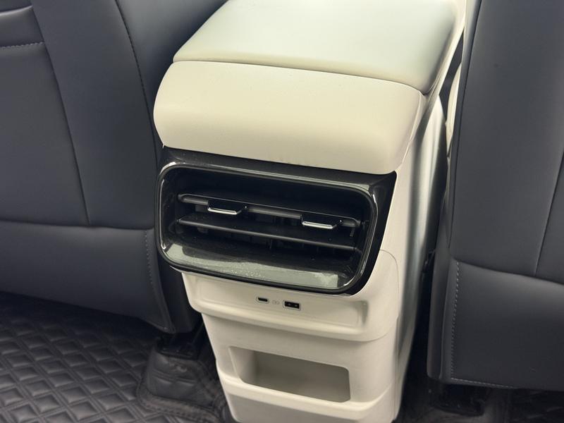Geely Galaxy E5, 2024 — фото 6 из 12