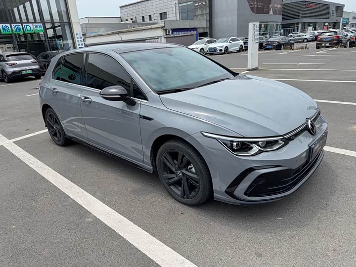 Volkswagen Golf, 2022 — фото 8 из 9
