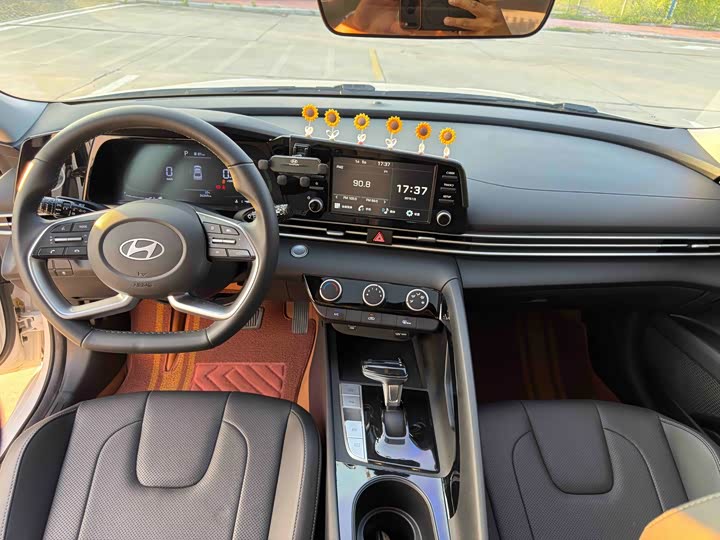 Hyundai Elantra N line, 2024 — фото 8 из 9