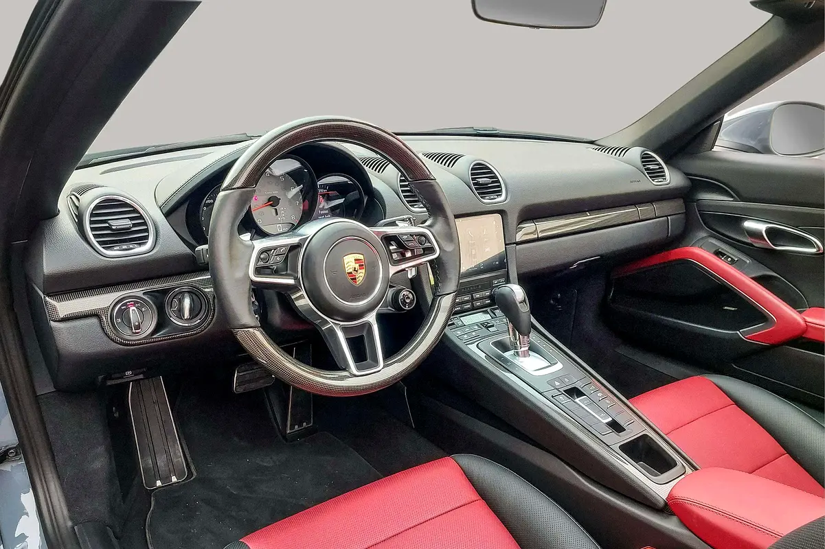 Porsche 718, 2025 — фото 9 из 10