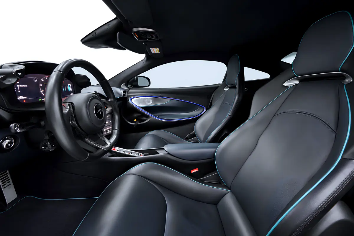 McLaren Artura, 2023 — фото 9 из 10