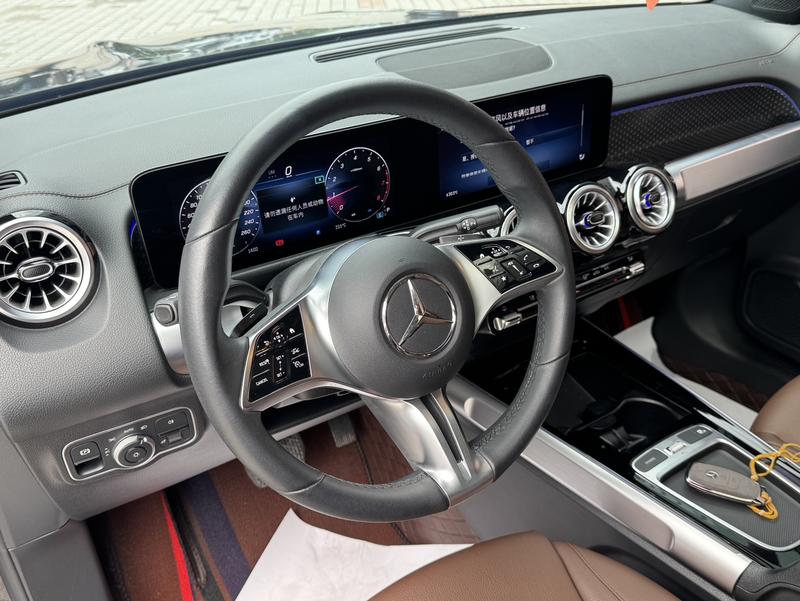Mercedes-Benz GLB-Class, 2024 — фото 9 из 12