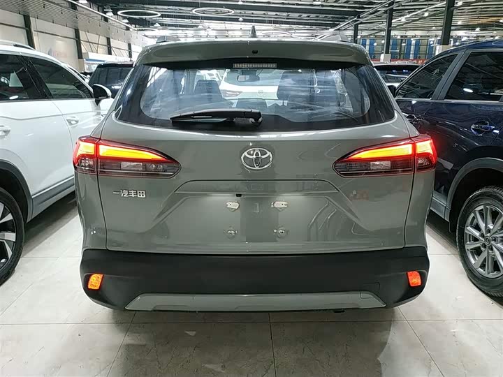 Toyota Corolla Cross, 2021 — фото 6 из 9