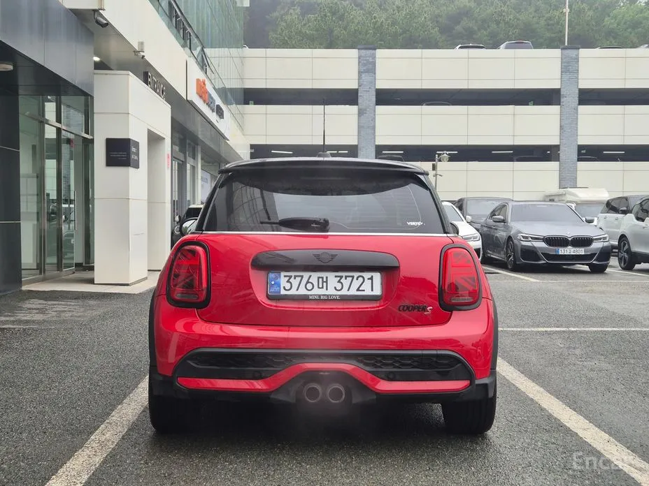Mini Cooper, 2021 — фото 2 из 6