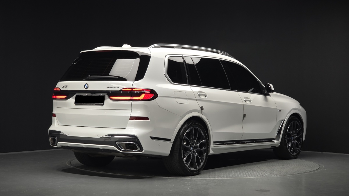 BMW X7, 2023 — фото 2 из 12