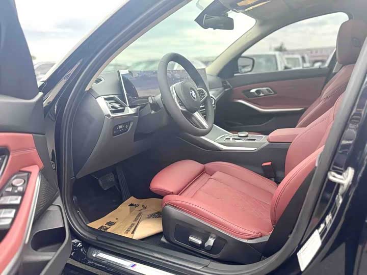 BMW 3 Series, 2022 — фото 4 из 9