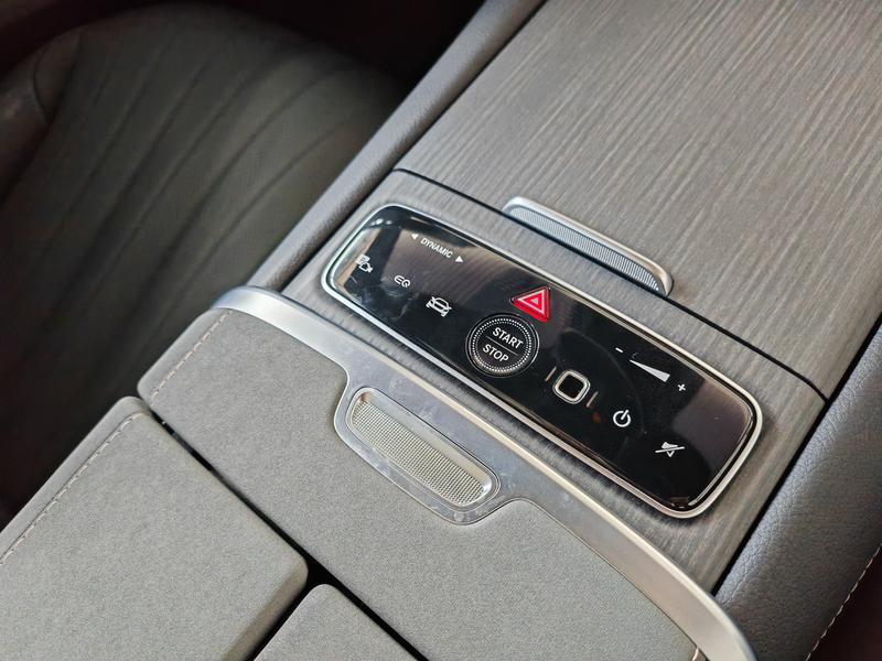 Mercedes-Benz EQS, 2025 — фото 10 из 12