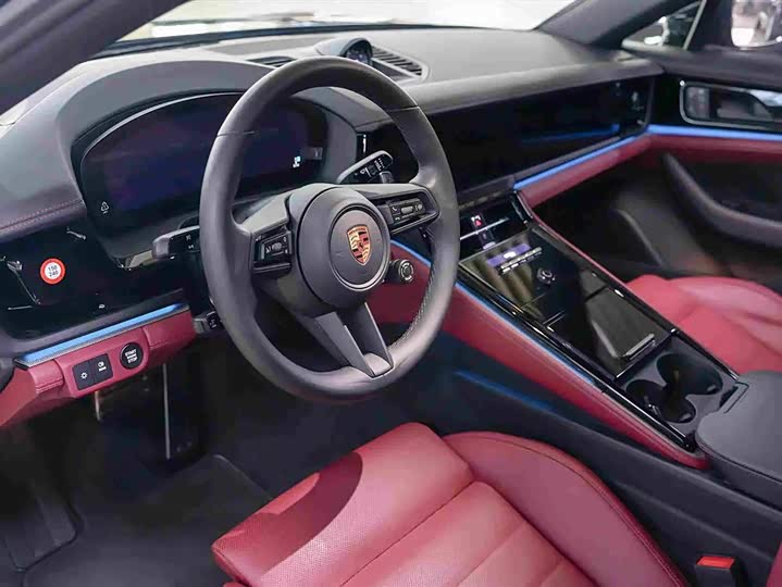 Porsche Panamera, 2024 — фото 8 из 9