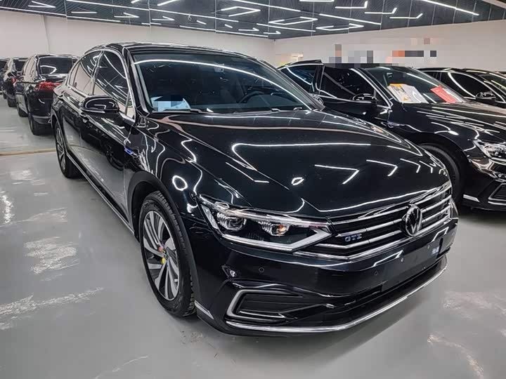 Volkswagen Magotan GTE Hybrid, 2024 — фото 4 из 9