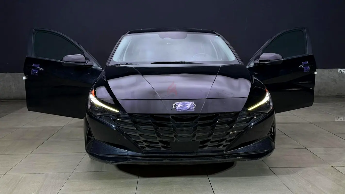 Hyundai Elantra, 2023 — фото 2 из 10