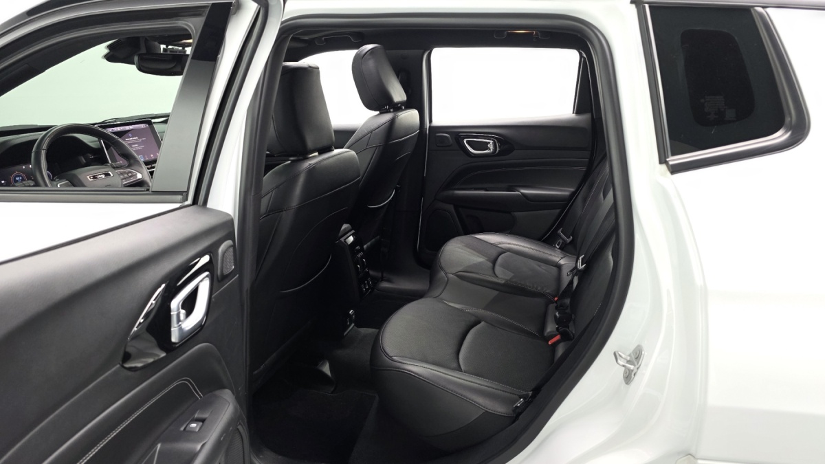Jeep Compass, 2022 — фото 11 из 12