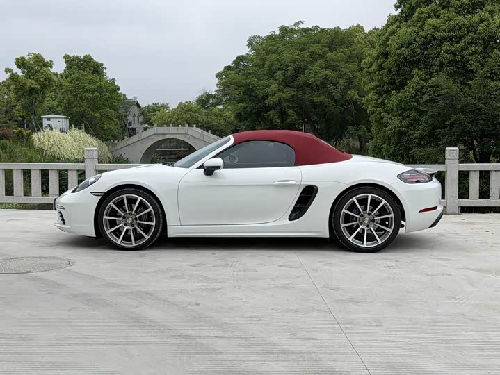 Porsche 718, 2024 — фото 4 из 9