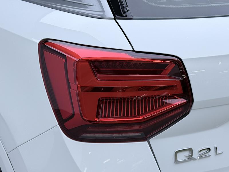 Audi Q2L e-tron, 2022 — фото 10 из 12