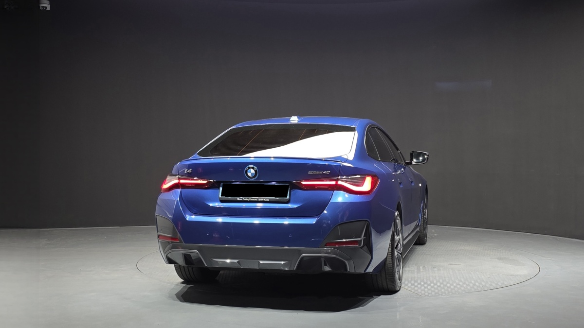 BMW i4, 2023 — фото 4 из 12