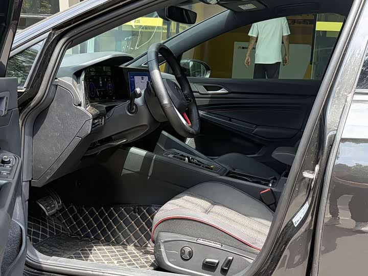 Volkswagen Golf GTI, 2022 — фото 3 из 5