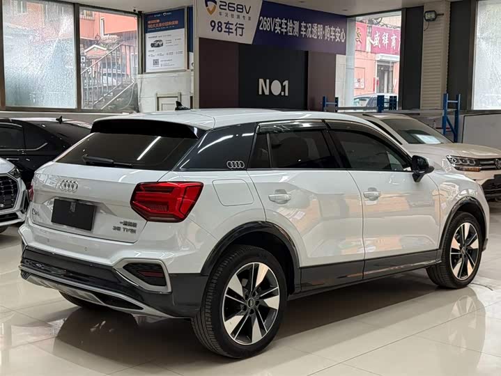 Audi Q2L, 2022 — фото 4 из 9
