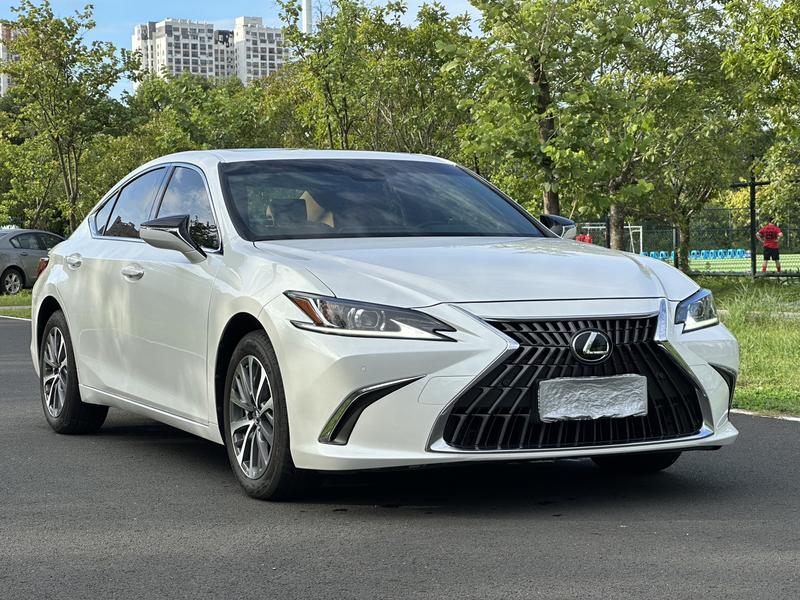 Lexus ES, 2022 — фото 3 из 12