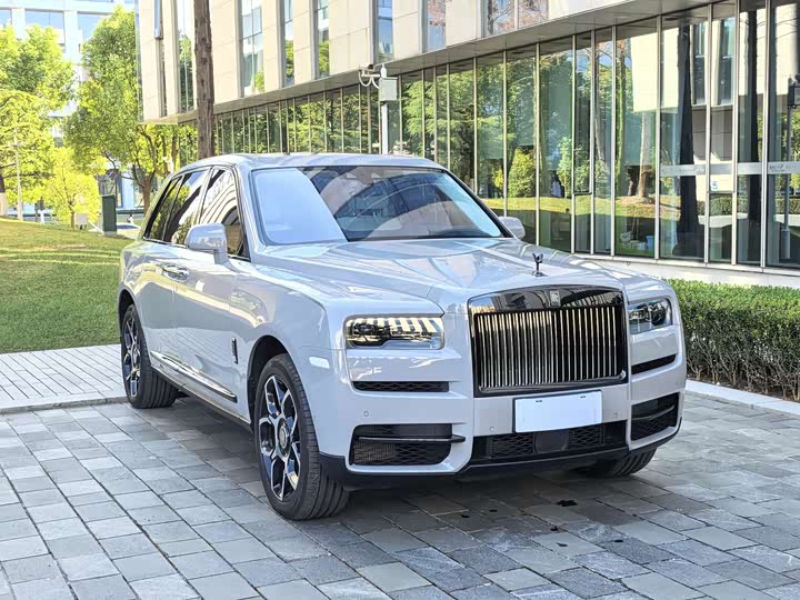 Rolls-Royce Cullinan, 2022 — фото 3 из 9