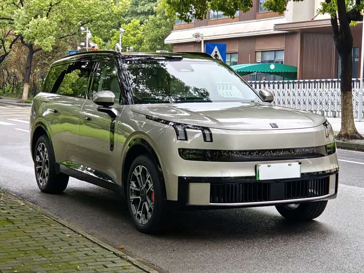 Lynk & Co 900, 2025 — фото 3 из 9