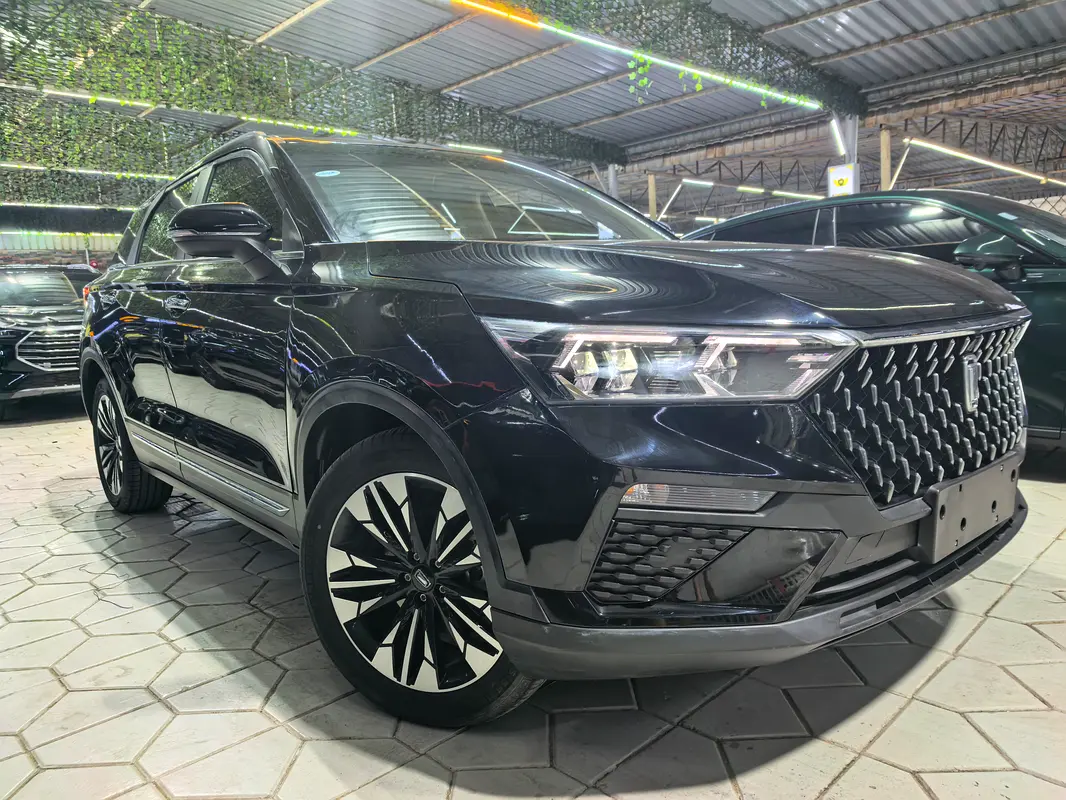 Bestune T77, 2025