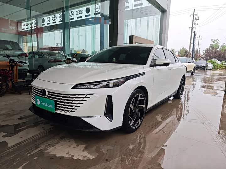 Changan Yida, 2023 — купить в Саратове под ключ