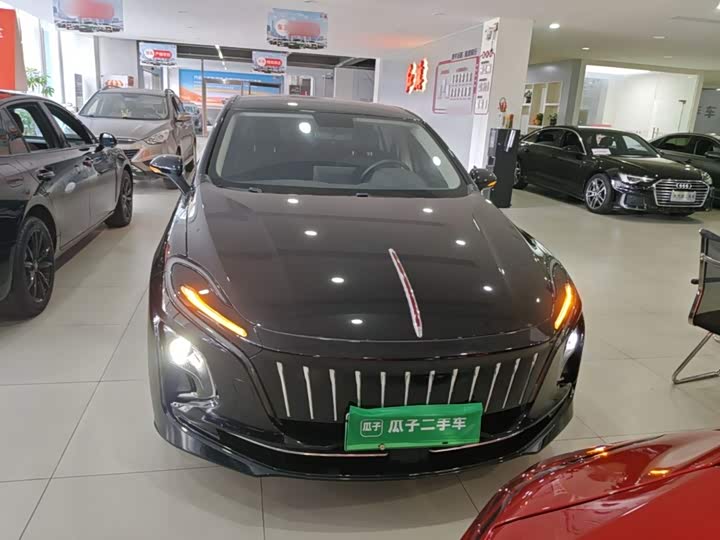Hongqi E-QM5, 2023 — фото 3 из 9
