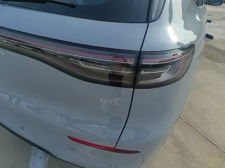Geely Galaxy E5, 2026 — фото 8 из 9