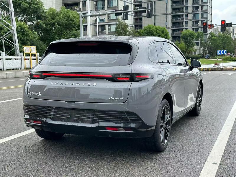 Leapmotor Lafa5, 2026 — фото 6 из 10