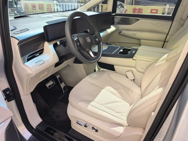 Buick OMPV, 2025 — фото 6 из 8