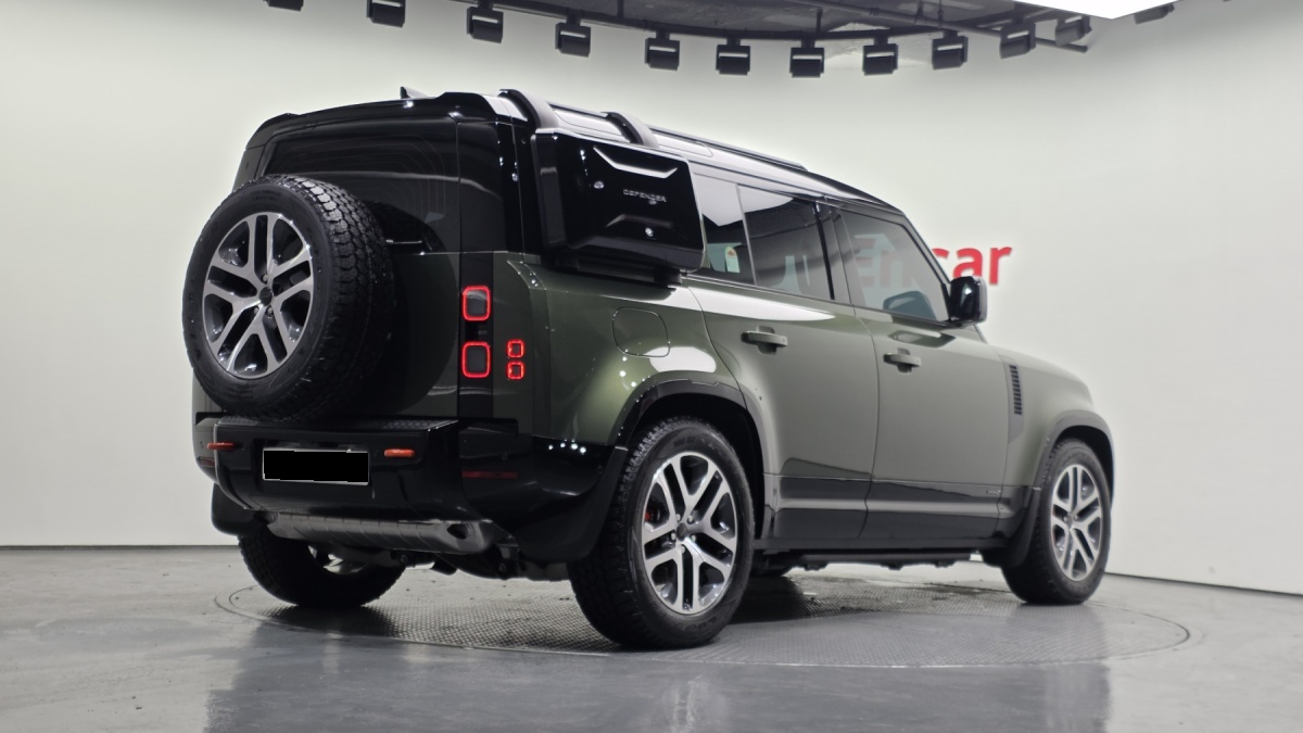 Land Rover Defender, 2025 — фото 2 из 12
